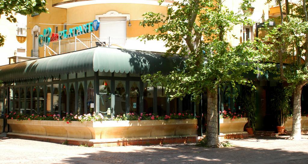 Hotel Dei Platani リミニ エクステリア 写真